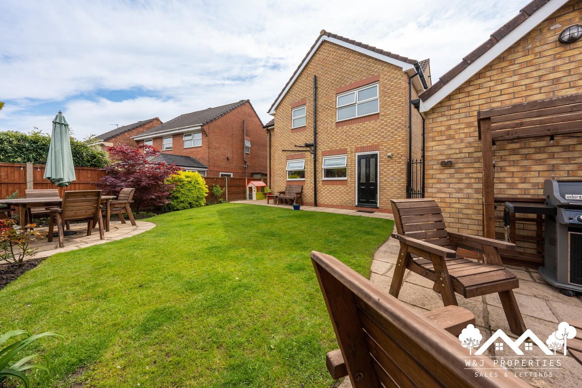 WJ_Properties's tweet photo. W&amp;J Properties is pleased to share with you its latest sneak preview! 🏡

#SneakPreview #Standish #Wigan #4Bedroom #Detached #FrontGarden #RearGarden #Location #Garage 🤩 https://t.co/ZJthnIHHKm