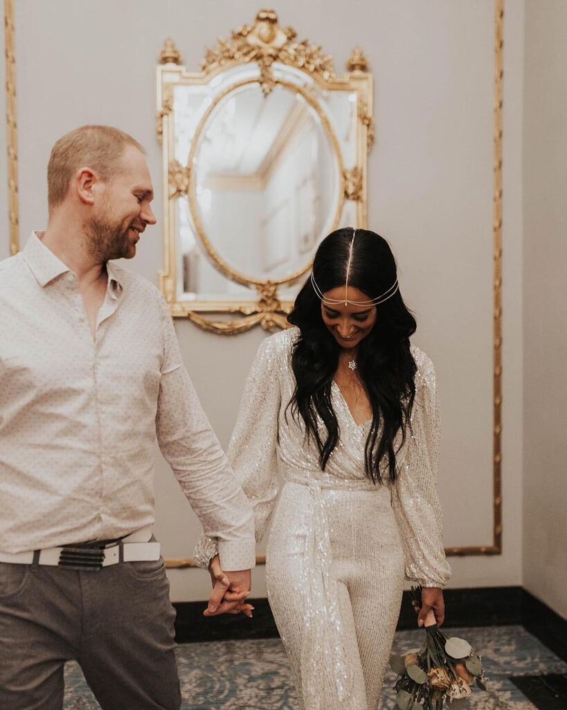 Indulge in a stay at The Hotel Saskatchewan, Autograph Collection and experience a taste of old-world charm in modern comfort. #StayInStyle #AutographCollection

📸 @jordandumba_photo featuring @my_teachermom_life 

#circalounge #hotelsaskatchewan instagr.am/p/Cr_aElPJPsE/