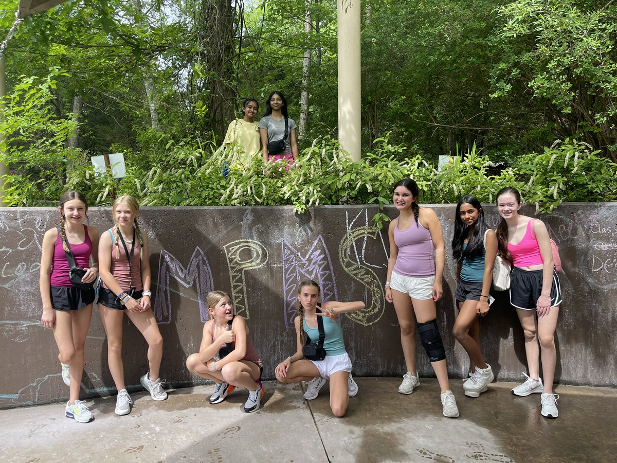 Mrs. Amos tweet media