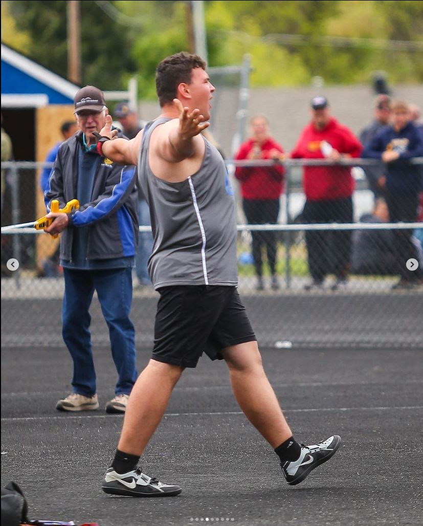 ParkerJayRay's tweet photo. Been slow coming this year.  But I could feel it close...   60' 6.75"    BOOM! https://t.co/Do9MAKZV61