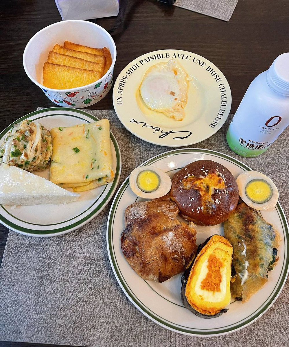 Amy665456's tweet photo. A good day starts with breakfast. https://t.co/OwAXZtVfTP