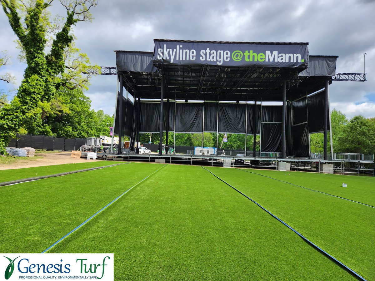 Genesis_Turf's tweet photo. Turf almost complete for The Skyline Stage at The Mann Center! #GenesisTurf #ArtificialTurf #ArtificialGrass #SyntheticGrass #SyntheticTurf #Turf #TheMann #LiveNation #SummerFun #Concerts https://t.co/BnuTQmnBNT