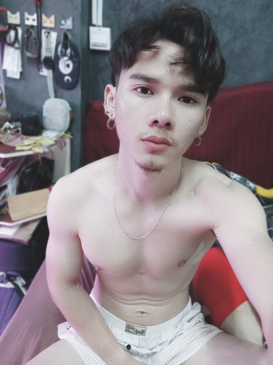 treelucky's tweet photo. 🥺 https://t.co/cOJHkFvwka