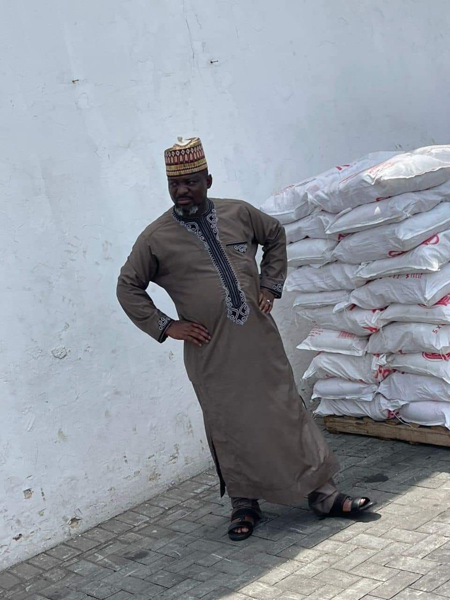 governor of faidha ghana on Twitter "GOVERNOR OF FAIDHA GHANA ALHAJI