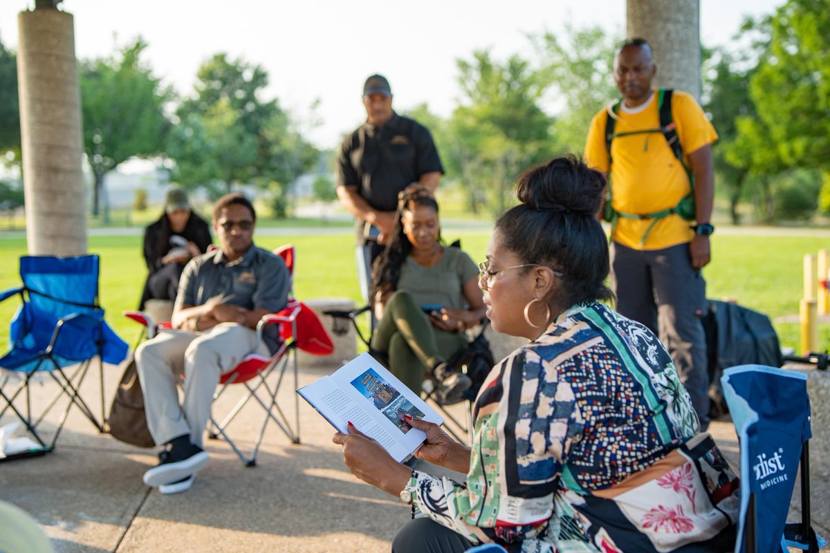 RueMapp's tweet photo. An incredible time last week sharing my @ChronicleBooks #NatureSwagger and experiencing the Houston @outdoorafro network of beautiful and generous individuals. So thankful! https://t.co/tG2Zw9XL7A