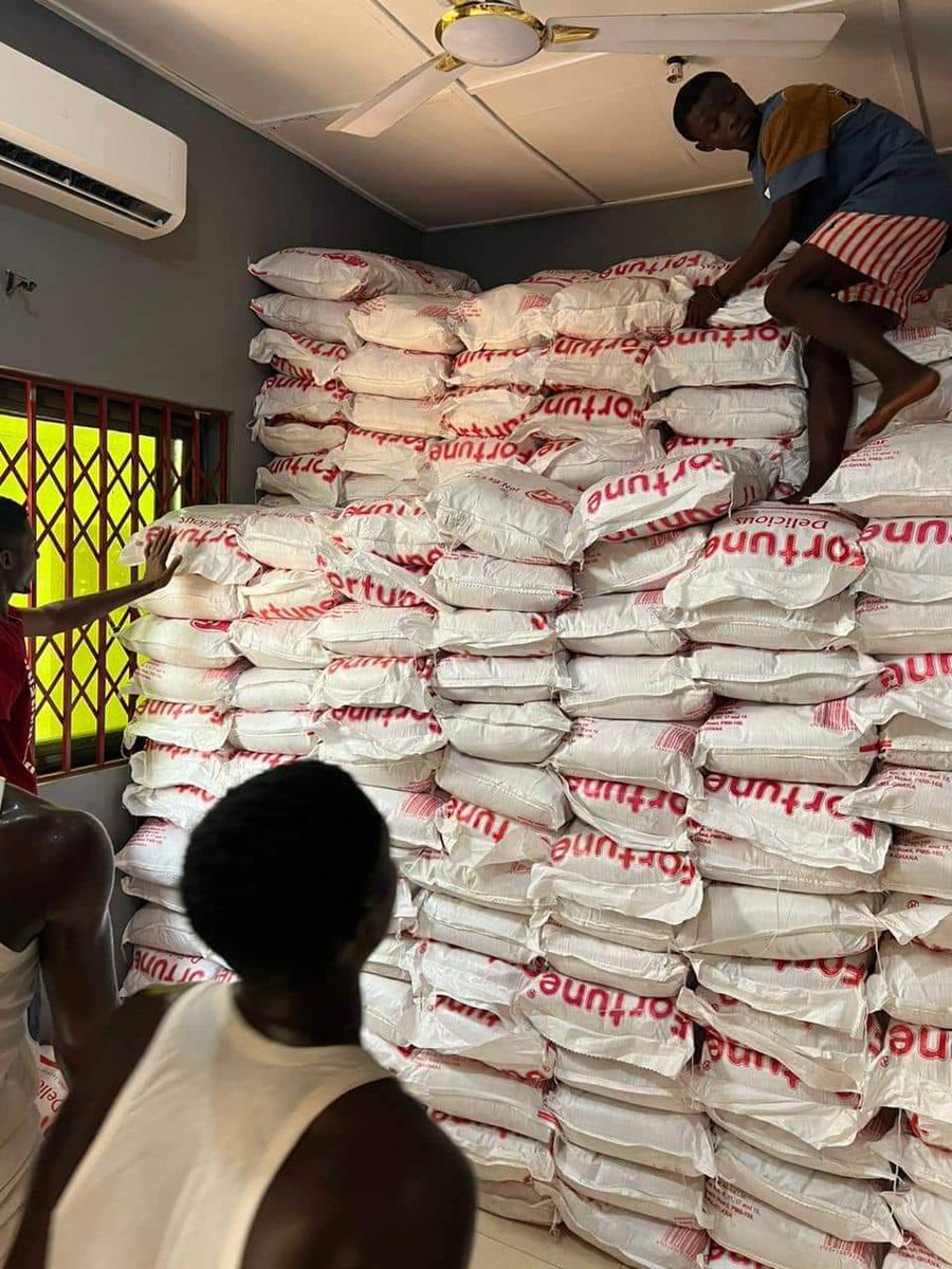 governor of faidha ghana on Twitter "GOVERNOR OF FAIDHA GHANA ALHAJI