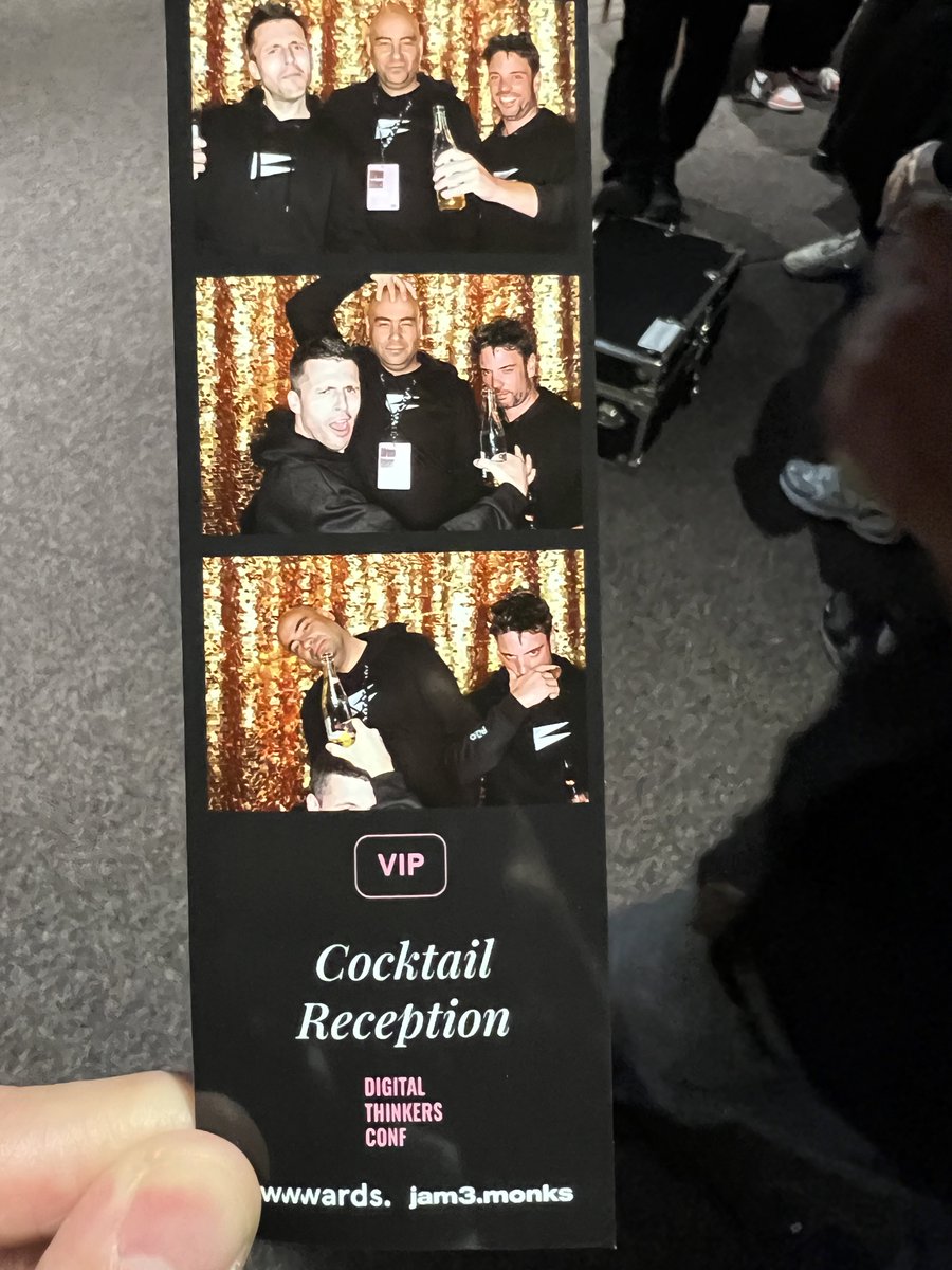 burocratik's tweet photo. We had a serious blast at this year's @awwwards conference in Toronto🇨🇦! It’s always refreshing to witness in person the most vibrant community of digital aficionados and this year it was no different.
Thank you Awwwards for the invite to our Talk, we hope everyone enjoyed it! https://t.co/aRMRQTBgPR