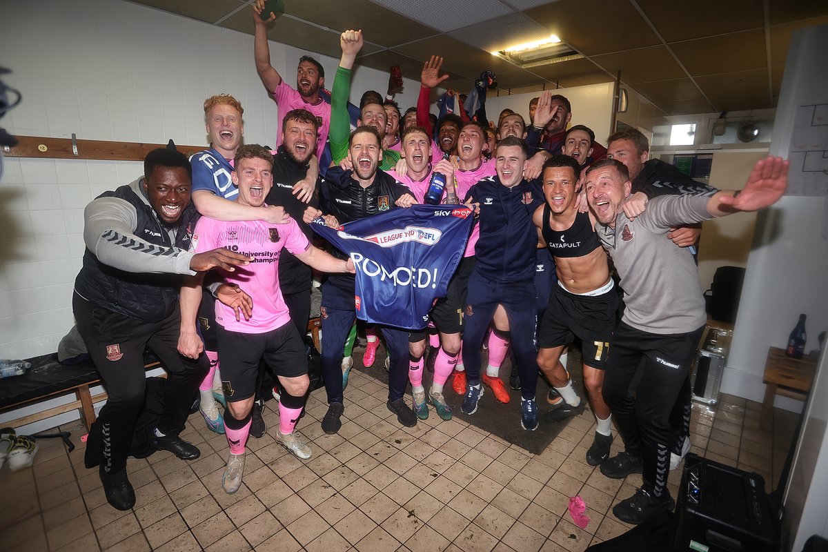 🆙WE ARE GOING UP ⬆️
 #ProudToBe | #Together | #ShoeArmy 👞