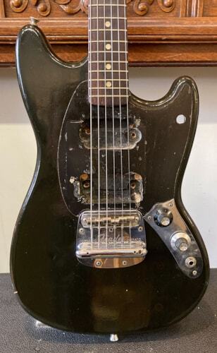 LarkStreetMusic's tweet photo. 1964 FENDER  Mustang Refinished Black https://t.co/R0Geij3yFC https://t.co/gHw98iMPPH