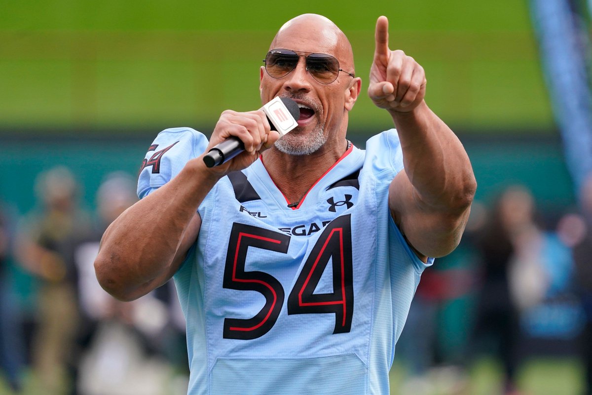 TalesFromSport's tweet photo. Who wants a new TFS article today?

The subject? Well, it may have something to do with this man, if you smell what we are cookin'! 

6pm BST

@TheRock #Sports #football https://t.co/TkslCKac2o