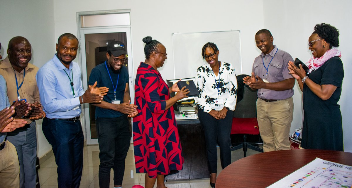 cidrzinfo's tweet photo. CIDRZ Director TB Dr. Monde Muyoyeta Scoops the 2023 HVTN/COVPN Mentoring Award
@SikazweZuzu 
#hvtn #CoVPN #tuberculosis #COVID19
https://t.co/hWAdylAip4 https://t.co/fnzkYtfNce