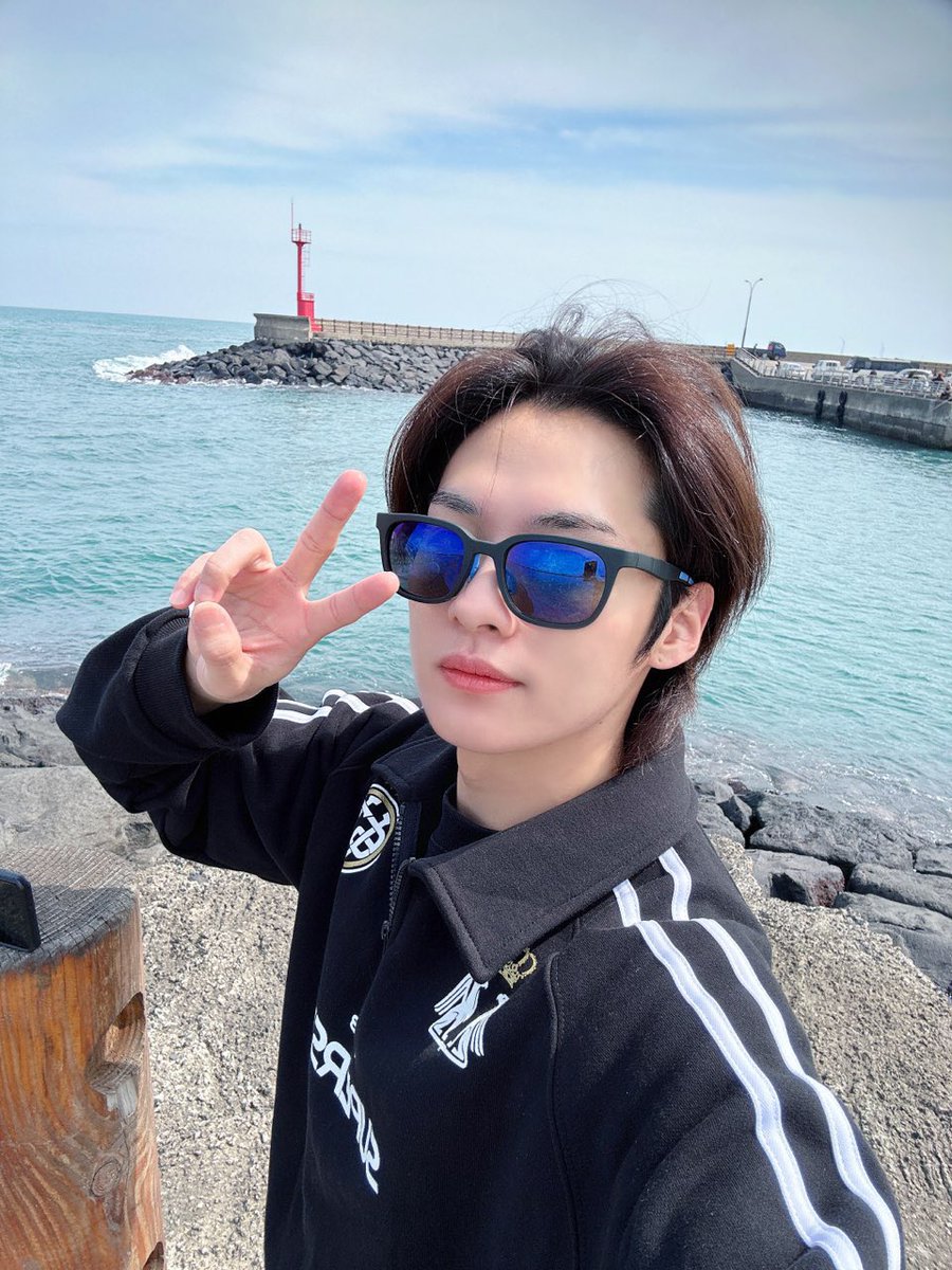 skzinfoespmx's tweet photo. Minho envió una foto a bbl 💭🐰 https://t.co/NJzSAj1XBr