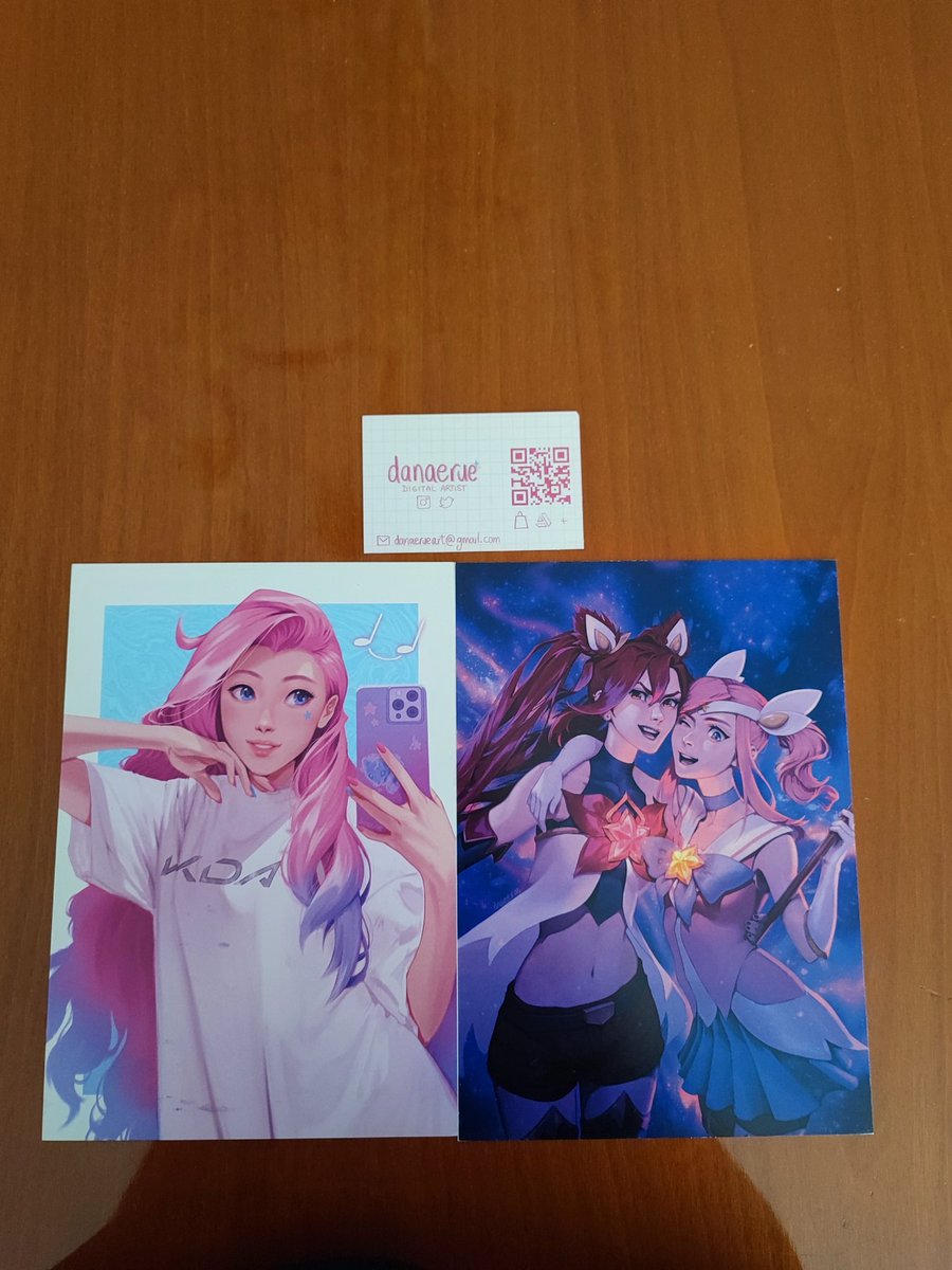 moon_stayy's tweet photo. Prints de @danaerue Lo feliz que me puse de encontrar algo de seraphine 🥺 y menos mal que vi la otra por suerte que es supercute también 🫶🏼 https://t.co/oPbrt4ivgs