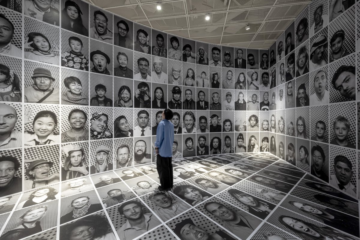 Pace Gallery (@pacegallery) on Twitter photo Now on view at the @LOTTEMuseum in #Seoul, "JR: Chronicles" explores murals, films, large-scale pastings, and archival materials. The through line of @jrart's projects is clear: his commitment to community, collaboration, and civic discourse. Learn more: bit.ly/41ewU2n Now on view at the @LOTTEMuseum in #Seoul, "JR: Chronicles" explores murals, films, large-scale pastings, and archival materials. The through line of @jrart's projects is clear: his commitment to community, collaboration, and civic discourse. Learn more: bit.ly/41ewU2n