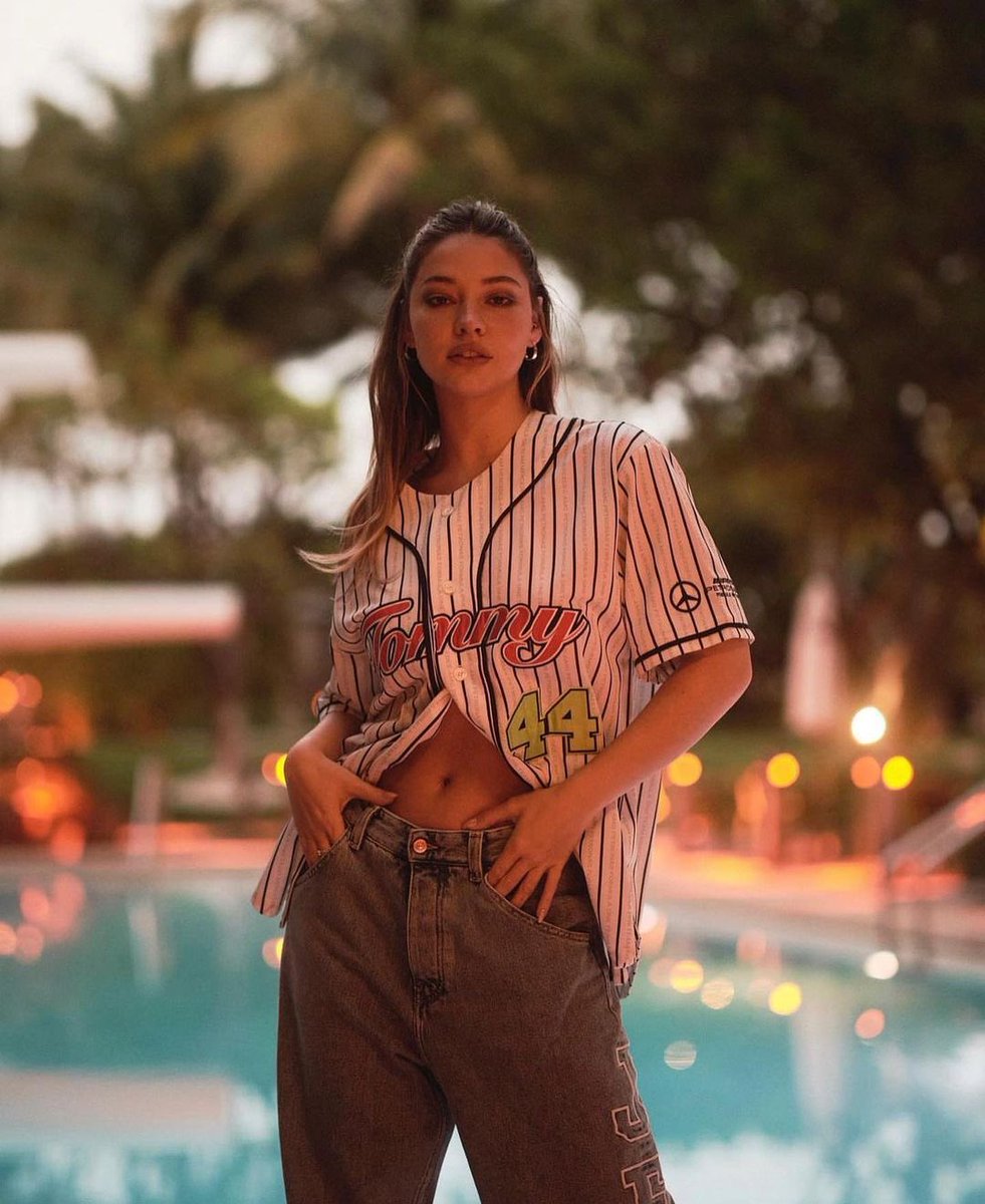 Kamva on Twitter: "RT @madelynfiles: madelyn cline for tommy hilfiger