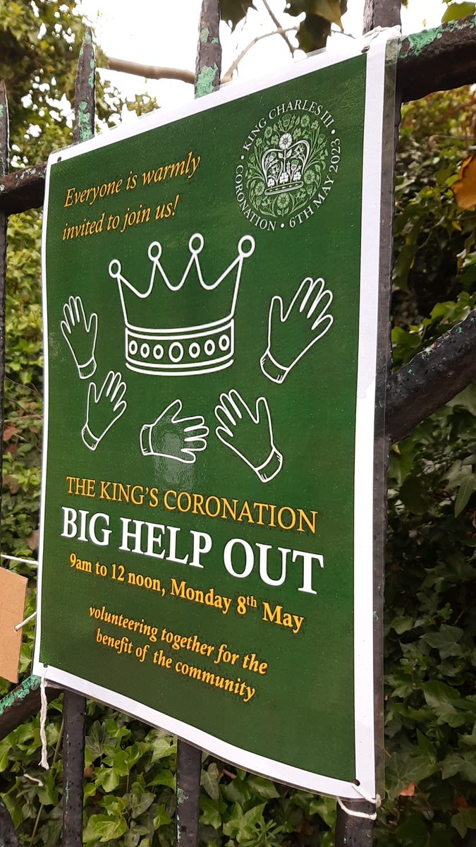 kilnhurstchurch's tweet image. What a joy it was for us as a church family to join in with @TheBigHelpOut23  A great team of volunteers despite the weather &amp;amp; the churchyard looks spick &amp;amp; span. Bacon butties at half time - look out for our regular working parties, loads to do &amp;amp; we're reliant on our volunteers