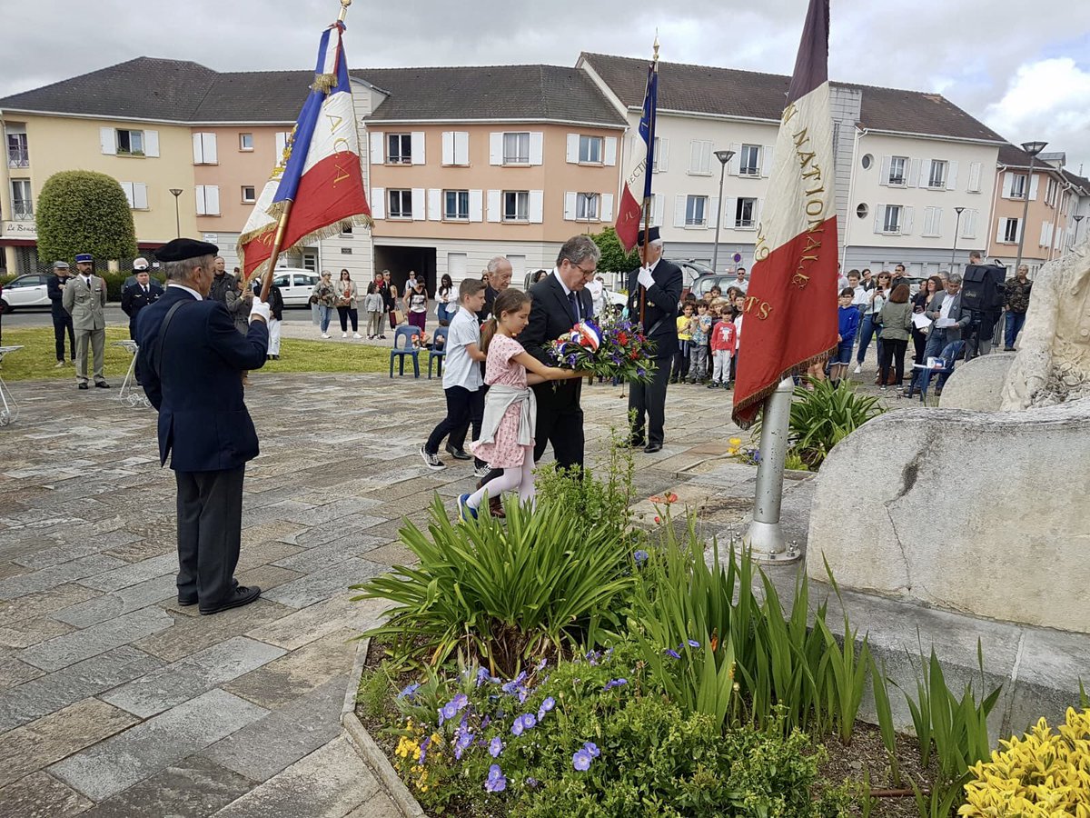 Michel Bernos tweet media