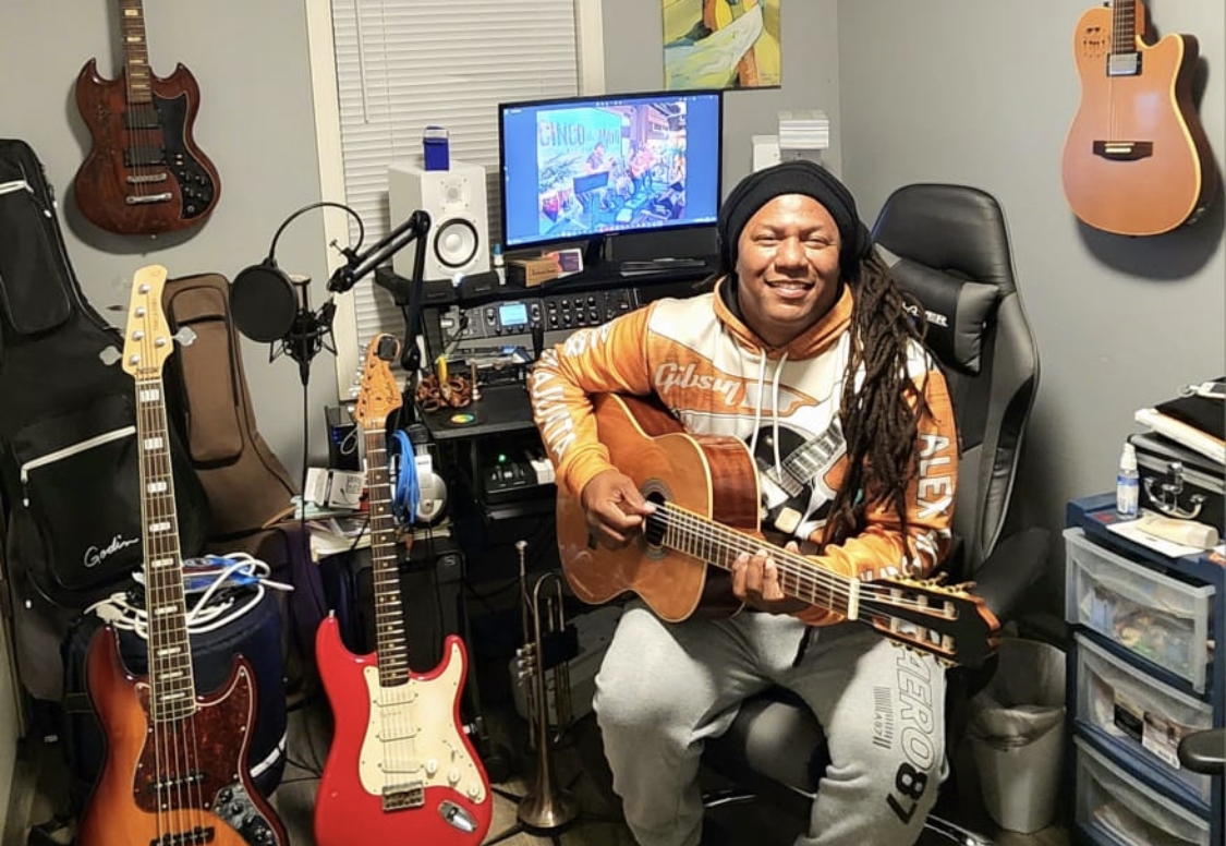 “Alex Mala Junta” traslada su música hacia Tennessee  y le canta a la depresión 
robertocavada.com/entretenimient…

Dickson Jiménez, conocido en el mundo artístico como Alex MalaJunta, es un dominicano que ha logrado llevar su talento musical a diferentes...