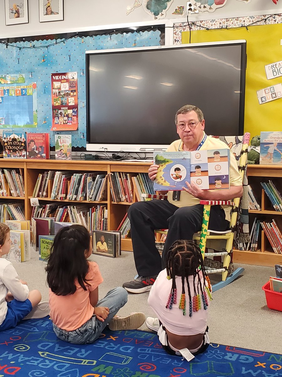 Thank you Mr. Goldstein <a href="/ReidForSchools/">Reid Goldstein</a> for reading to our Drew Kindergarteners today in celebration of Asian Pacific Month.  <a href="/APSLibrarians/">APS Library Services</a> <a href="/DrewPTA/">Charles R. Drew Elementary PTA</a>