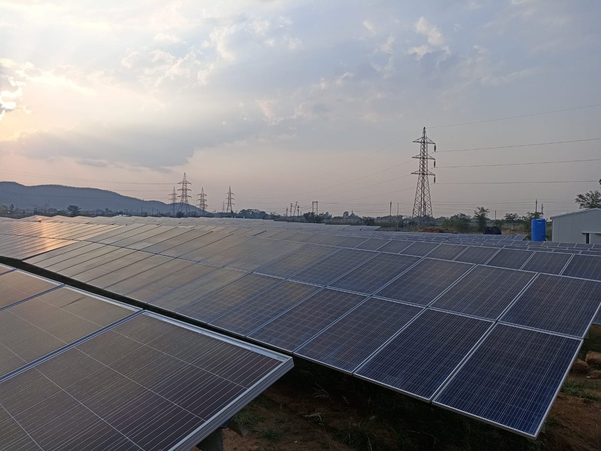 ohpc_odisha's tweet photo. GEDCOL achieved another milestone to fulfil vision of our Hon'ble Chief Minister towards generation of 100% Green Energy in Odisha. GEDCOL commissioned 2 MW solar Power plant at New Bolangir on 08.05.23. https://t.co/iZczFdgyXm