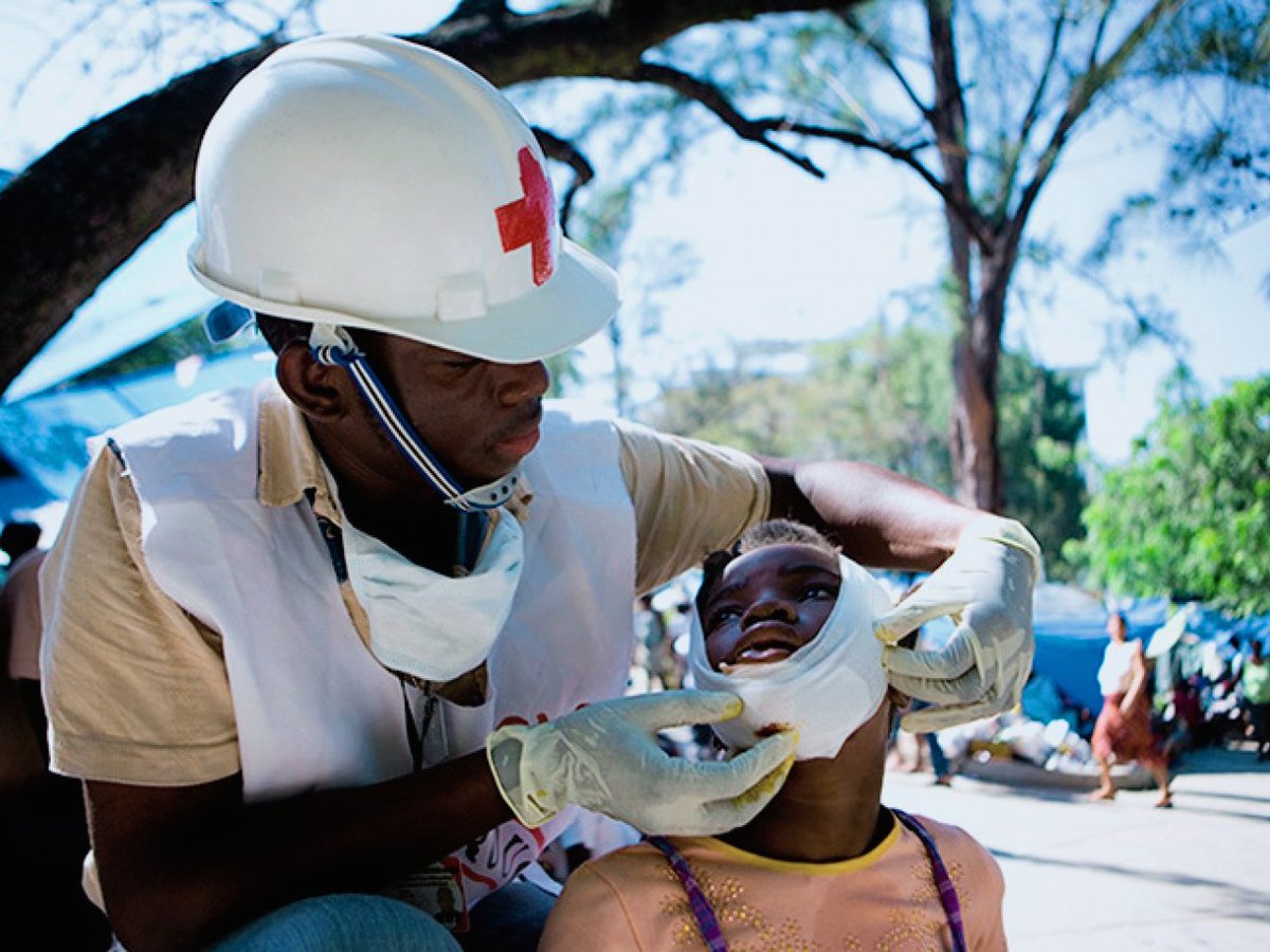 #worldredcrossredcrescentday2023 
#WorldRedCross 💐
विभिन्न प्रकार की आपदाओं में घायल, बेघर लोगों को स्वास्थ्य सुविधाएं पहुंचाने और निःस्वार्थ सेवा भावना हेतु समर्पित #RedCross के सभी स्वयं सेवकों को नमन।
🙏💐🇮🇳