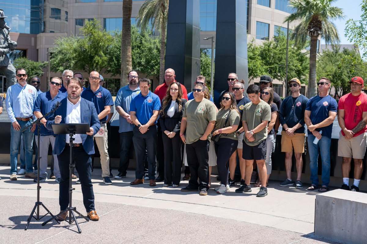 team10th's tweet image. Last week, members of our #Team10th in AZ joined firefighter champion Congressman @RubenGallego as he conveyed his support for the passage of the Honoring Our Fallen Heroes Act. Please reach out to your representative &amp;amp; join the call to Vote for #HonoringOurFallenHeroesActof2023
