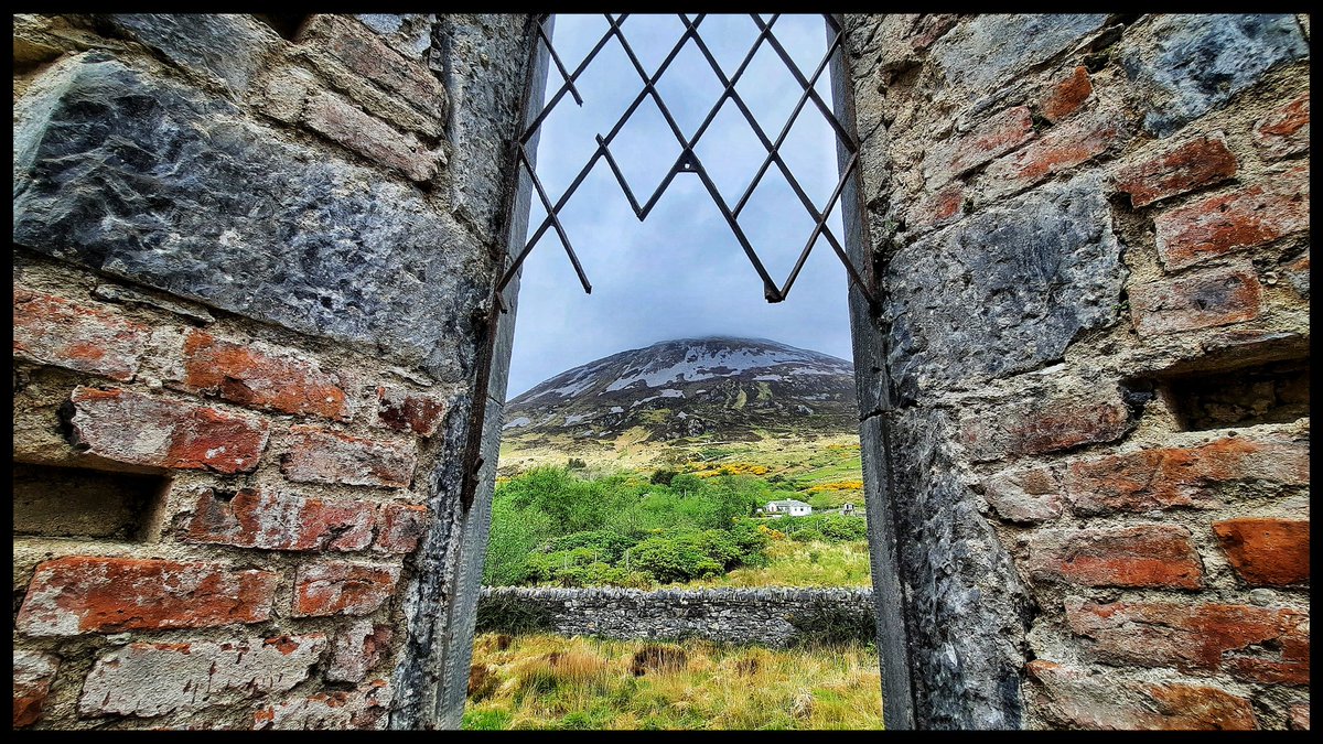 Dunlewey, Errigal and the Poisoned Glen #Ireland #DonegalDay #hikingadventures #MondayMotivation