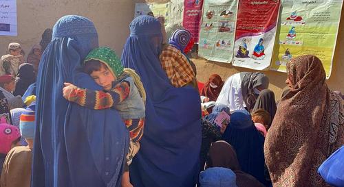Limportant_fr's tweet image. Les femmes afghanes: «Nous sommes en vie, mais on ne vit pas» limportant.fr/infos-monde/3/… @ONUinfo