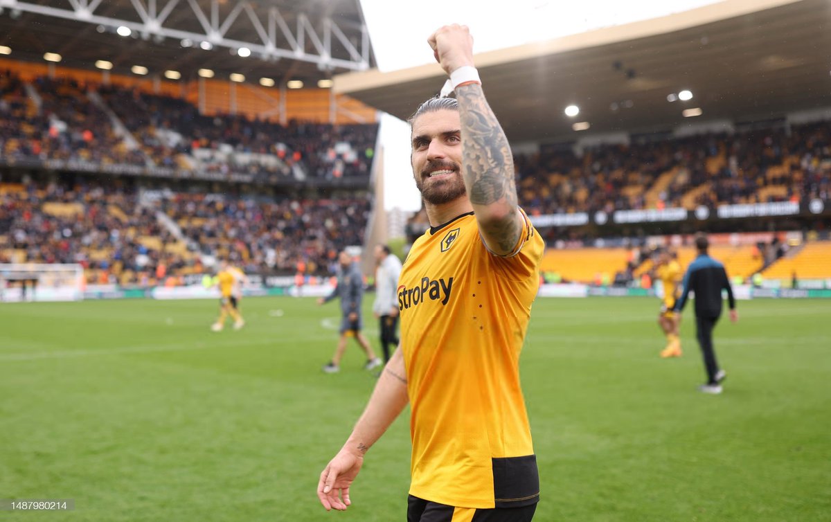 Wolfpackwwfc's tweet photo. THE GREAT ESCAPE IS COMPLETE 😍

Wolves have become only the fourth team to be bottom at Christmas and avoid relegation.

Only West Brom, Sunderland and Leicester City have previously managed to achieve this.

#WWFC #Wolves https://t.co/RPZLaABvXW
