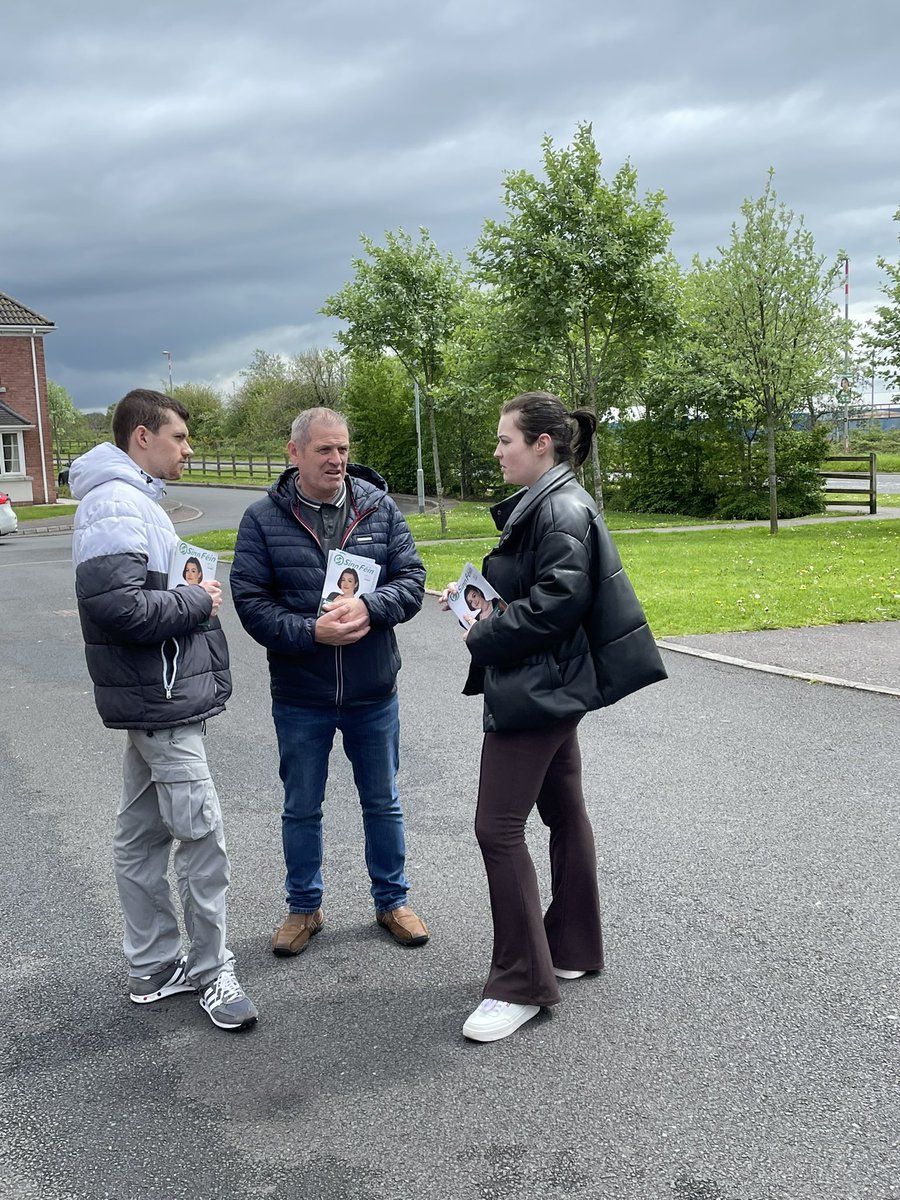 DeclanKearneySF's tweet photo. In #Carnbeg today seeking support to elect @annierolone as a new local Councillor, committed to #WorkingForAll & providing positive political representation.
Local people want power sharing restored & support for workers, families & businesses
Vote Sinn Féin #MakePoliticsWork https://t.co/1jBiMKAFEK
