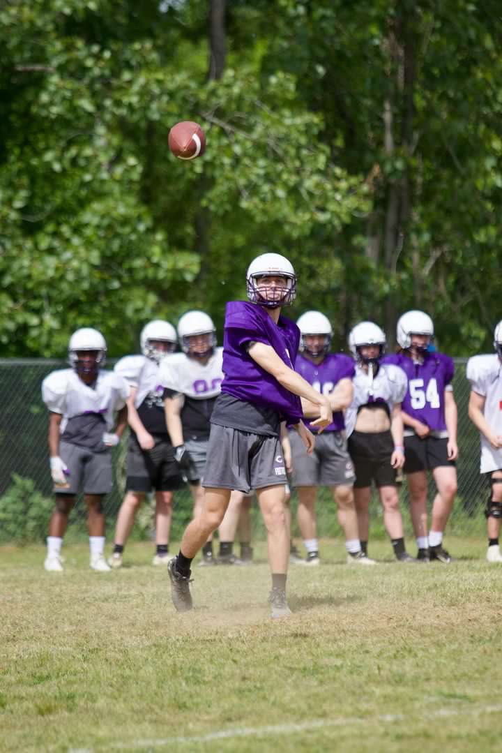 Spring Ball is in full swing at Clarksville High! Spring Scrimmage coming up this week👀‼️
Pic Creds-Tate Jansen
#PurpleProcess #GoldStandard