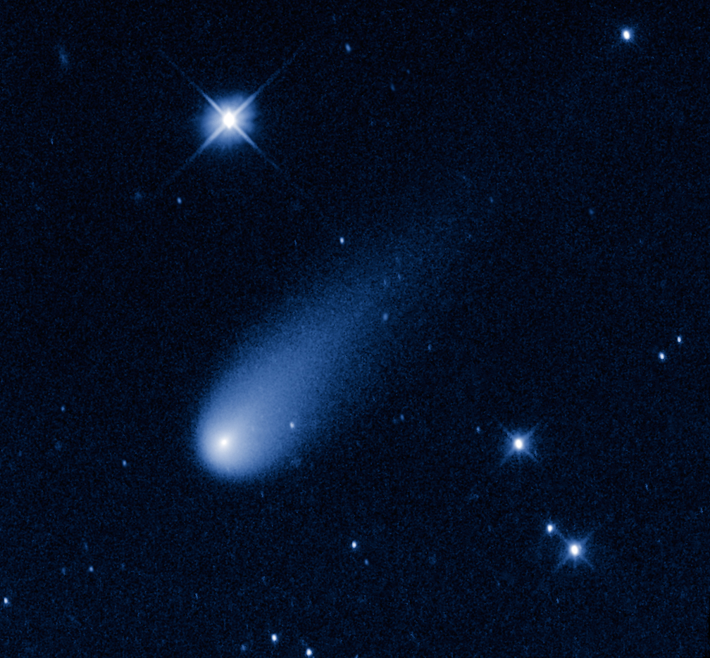 NASAHubble's tweet photo. #OTD 10 years ago, Hubble snapped this shot of Comet ISON!

At the time, the comet was about 403 million miles from Earth – between the orbits of Mars and Jupiter.

Comet ISON hurtled toward our Sun at 48,000 miles per hour (~77,000 km/hr):  https://t.co/nyNjs7BPXY https://t.co/Hmze0PcNuf