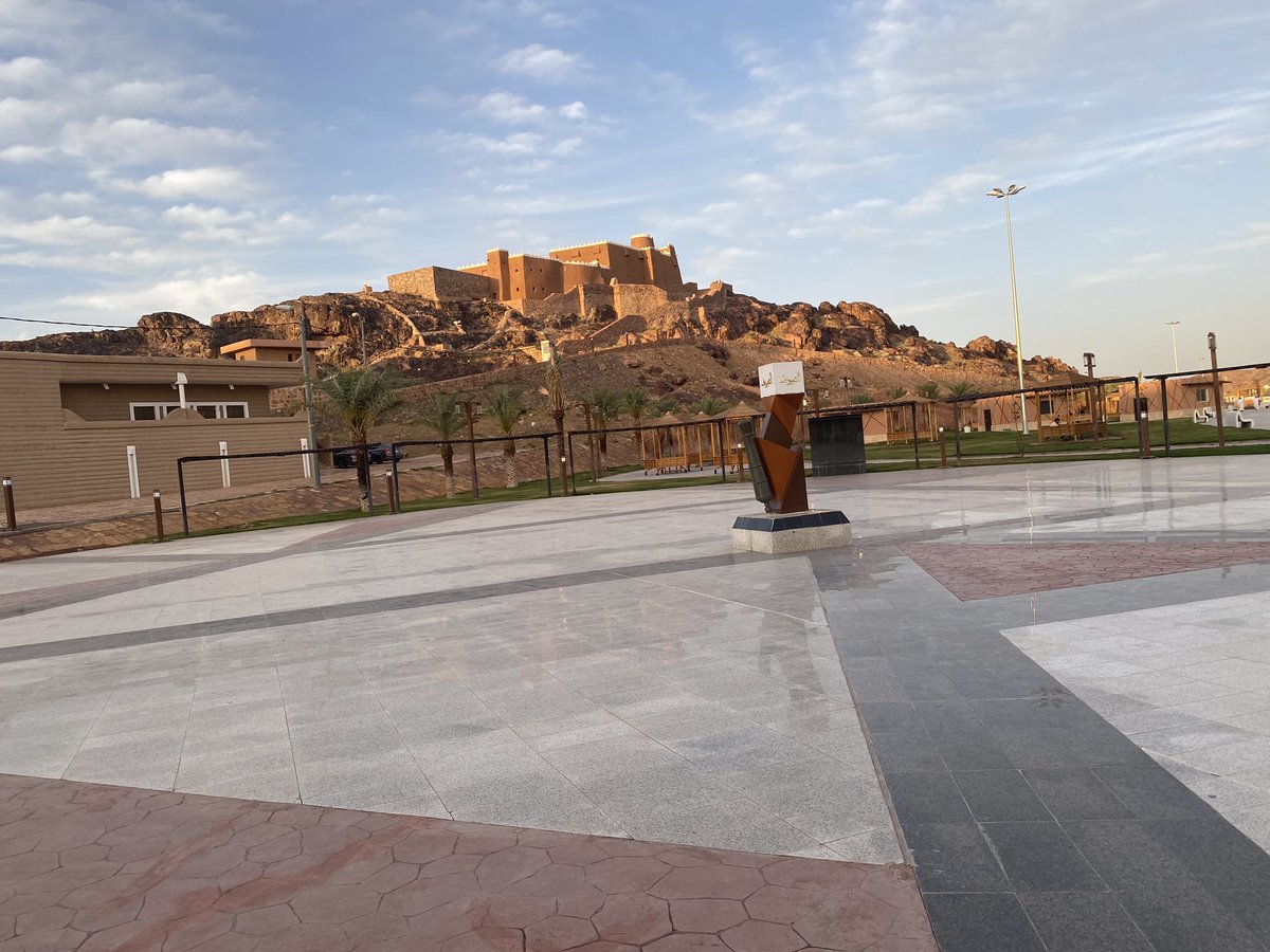 منظر يفتح النفس ويسٌر الناظر ... الله ما اجمل حائل ... قلعه اعيرف التاريخيه عصر هذي اليوم