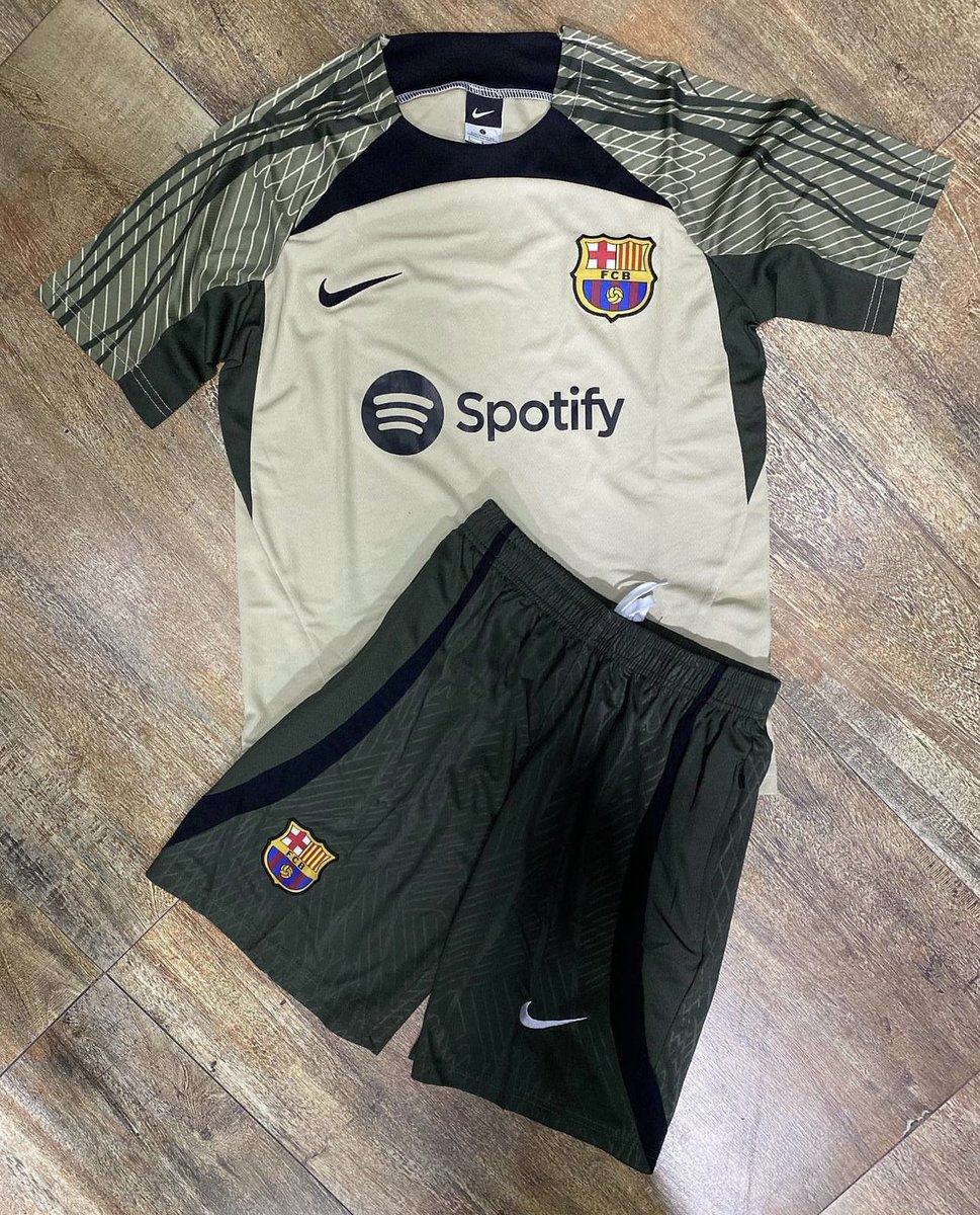 jsimports8's tweet photo. VISCA BARÇA! 🥴 https://t.co/6sf4BhERvm