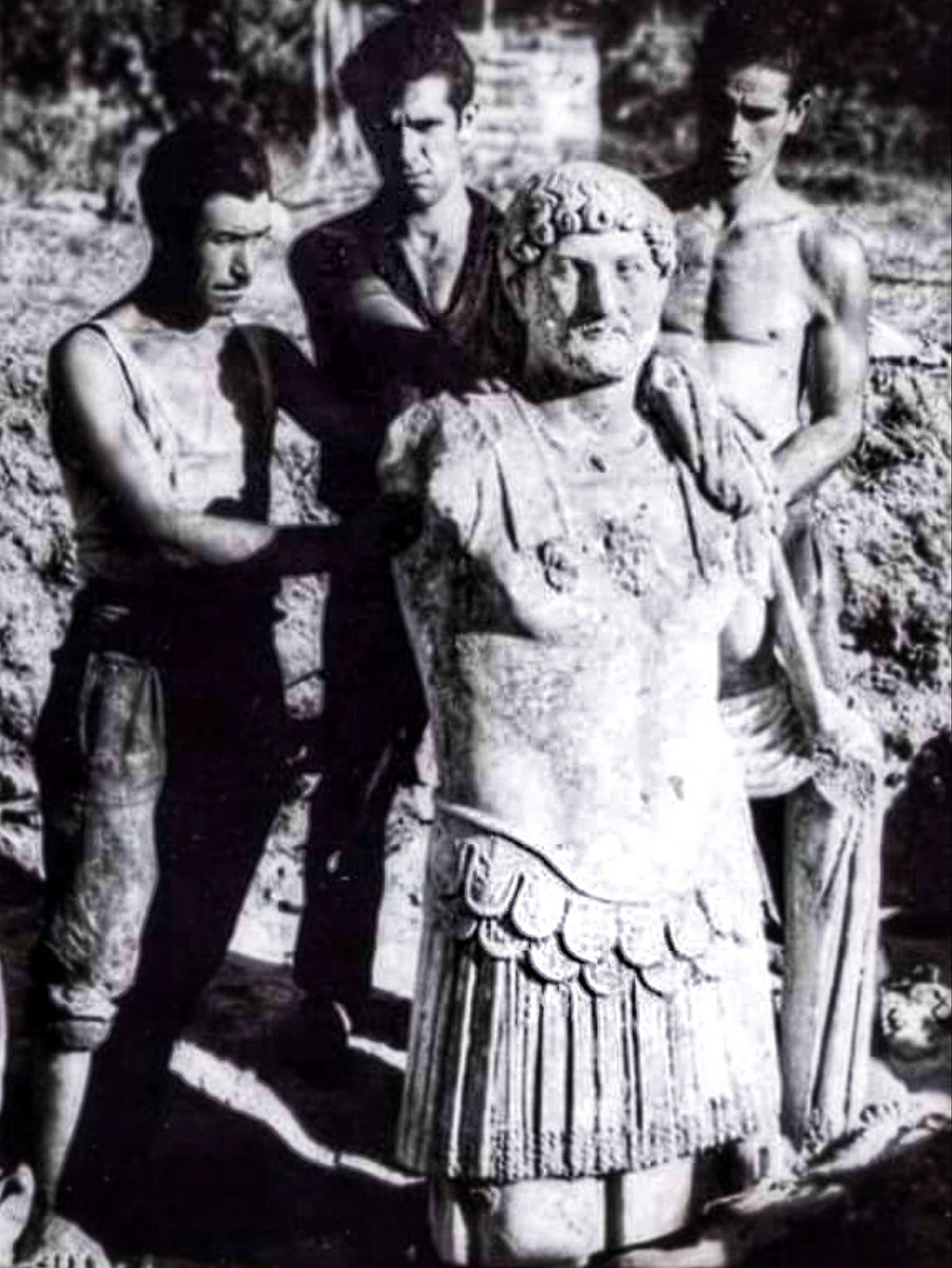 The discovery of a colossal statue of the Roman Emperor Hadrian, Island of Thasos/Greece, 1963.