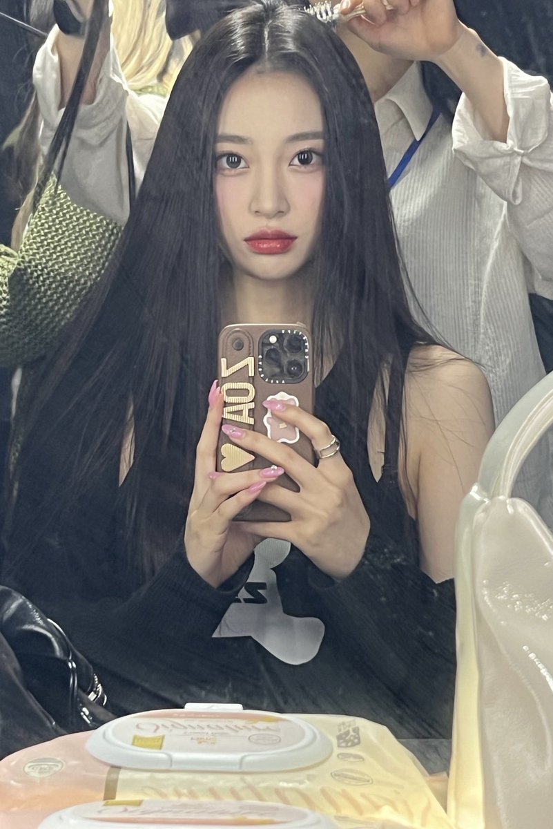 tsuwony's tweet photo. Lets BE FOR REAL RN ?? https://t.co/ZVOmCZl4VP