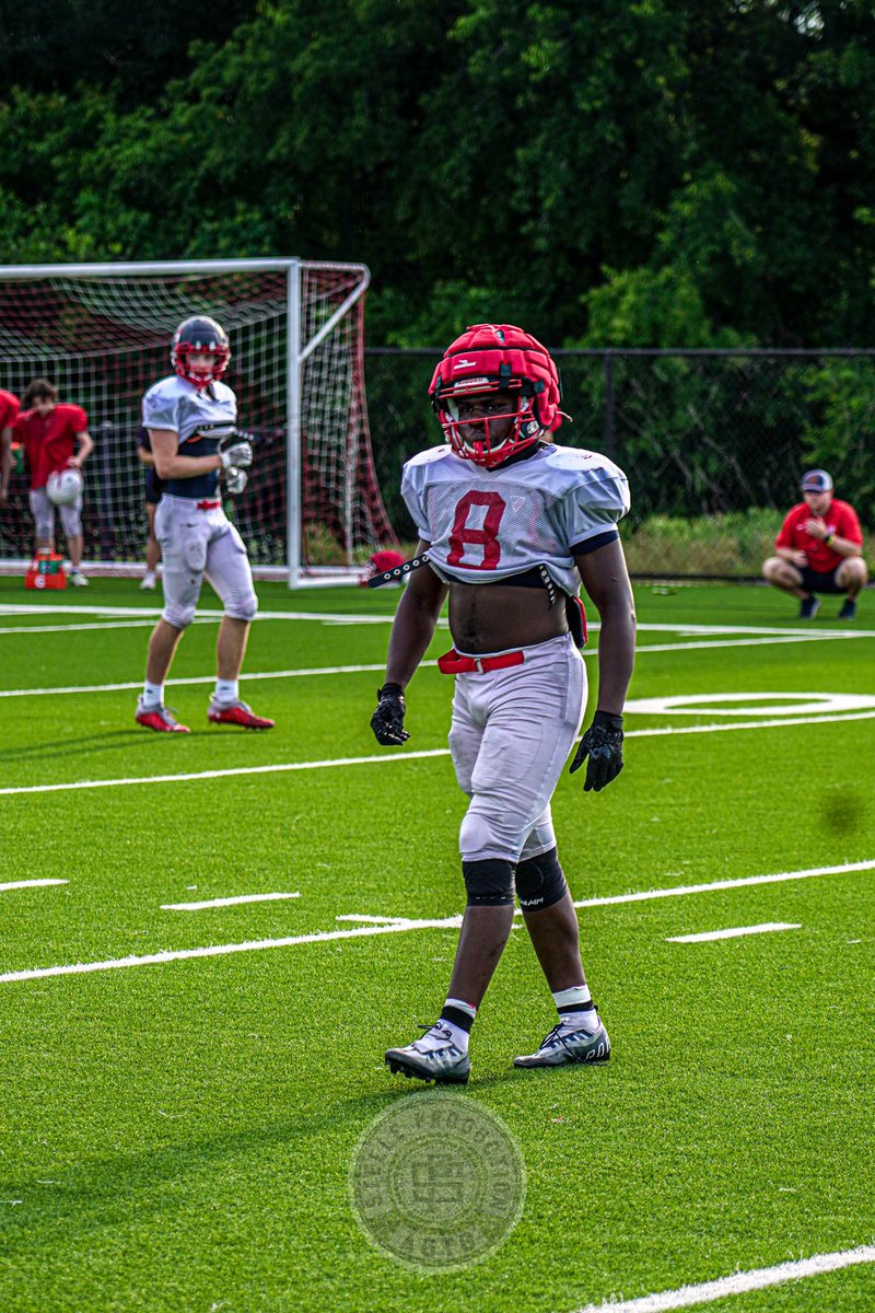 steeleprod_'s tweet photo. Texan Spring ball 23’ 📸 @coach_bpoe @21Reeves @NWTexanFootball @IfeDurodoye @NHSTexans @NISDAthletics @NHSRecruits @NHSTexans https://t.co/gfQ6IHgS1G