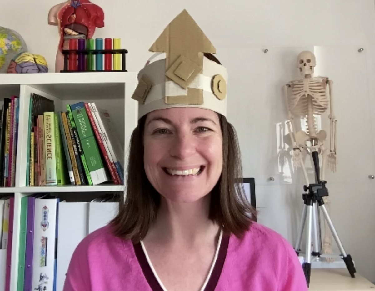 DrJoScience's tweet photo. I've been trying out some ideas from @DarrellWakelam's book #ArtShaped to link with #Year2 #EverydayMaterials and #Recycling topic this week, with a topical twist 👑 https://t.co/C1FRS2lskW