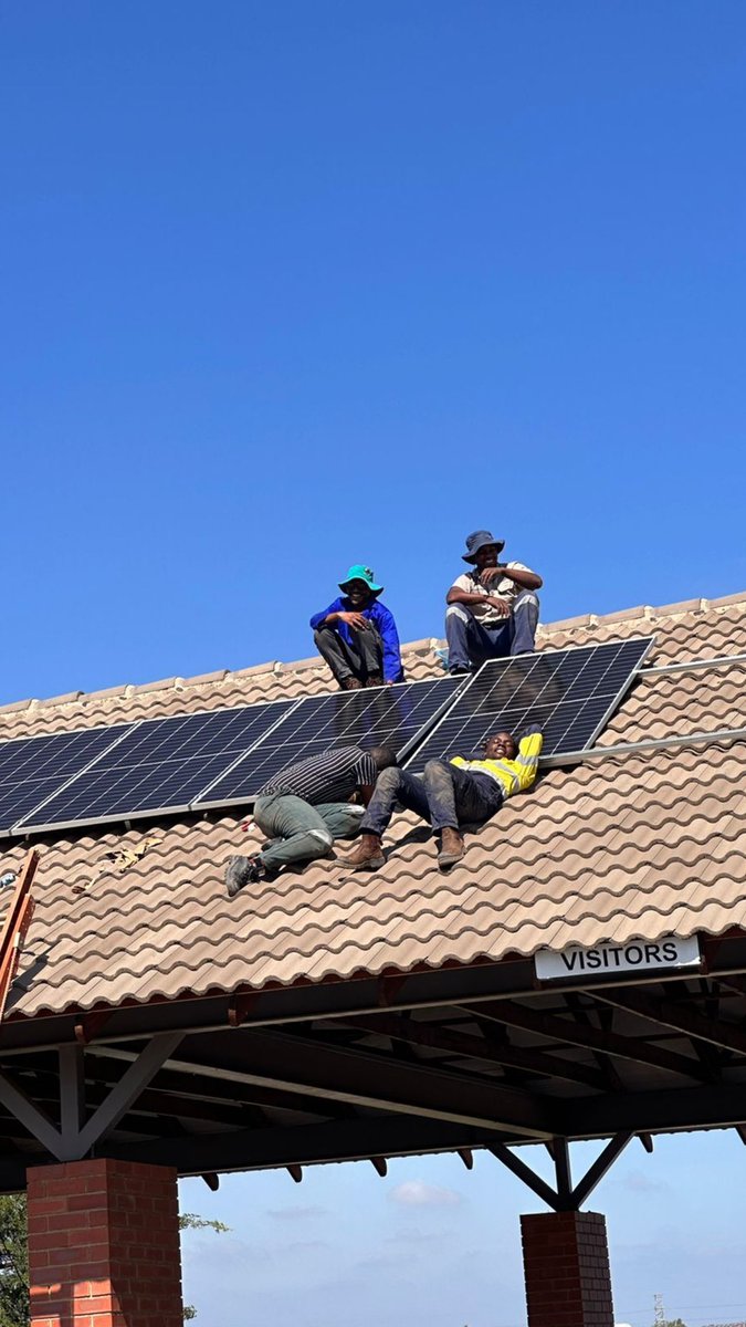 vhusha's tweet photo. 5kva with 4x 550W solar panels https://t.co/RLk63FZThF