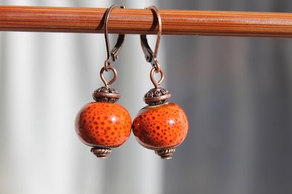 RavetBouchra's tweet image. Orange Earrings Ceramic Earrings Dangle Earrings etsy.me/3JIVT8z #ceramicearrings #dangleearrings #orangeearrings #orangejewelry @etsymktgtool