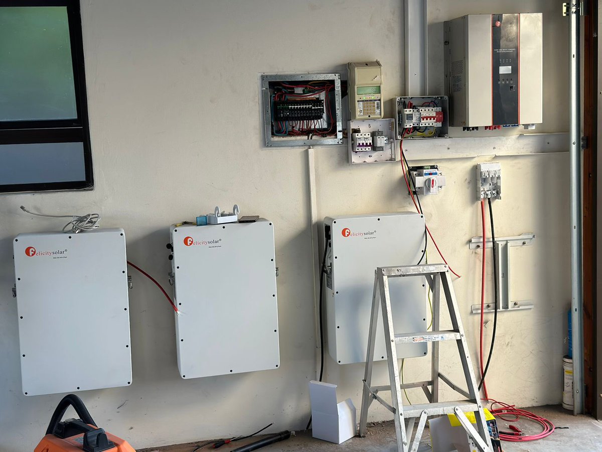 vhusha's tweet photo. 8kva with solar panels https://t.co/4OR5RpZbNu