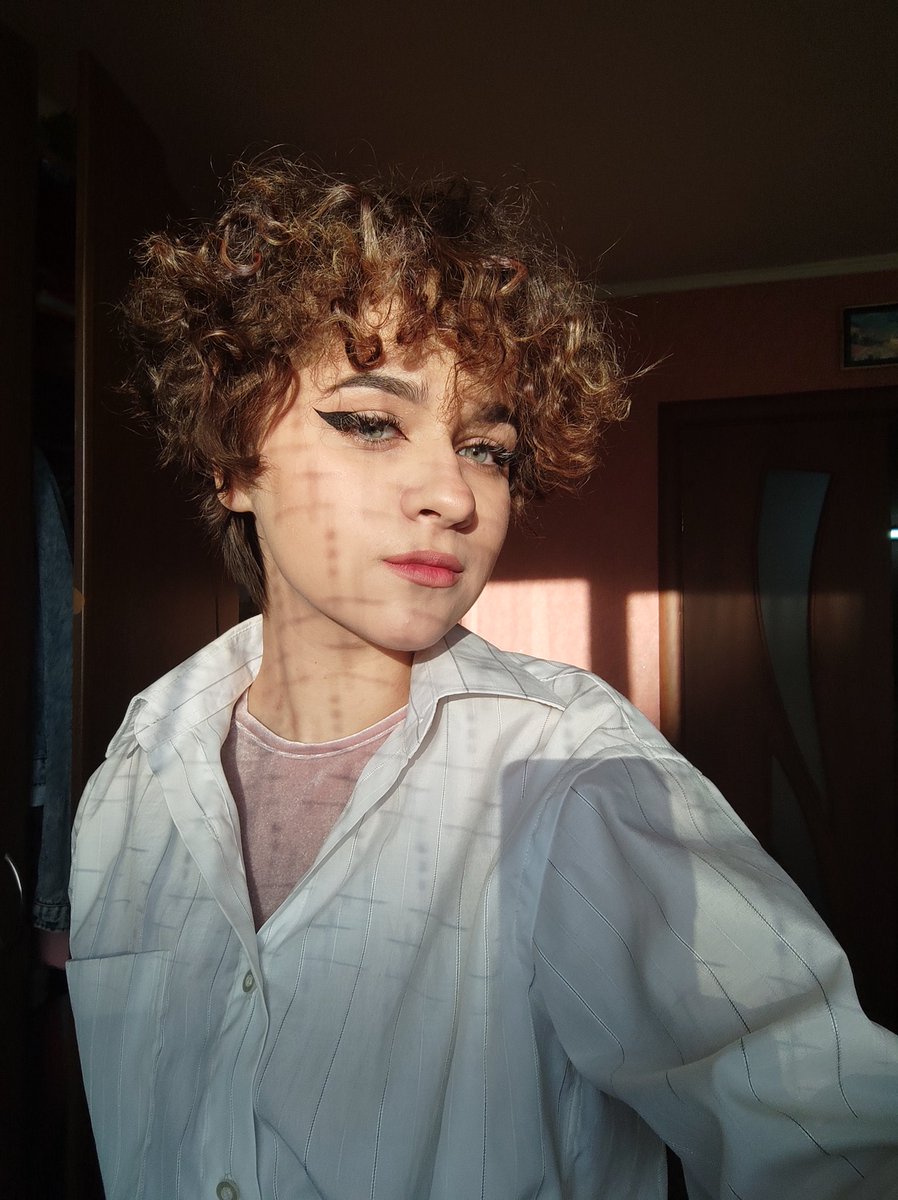 leo_sane_'s tweet photo. 🤍Кудри... как хорошо что я попробовала кудри.теперь буду делать их чаще🤍 https://t.co/3qEVIZBDM8