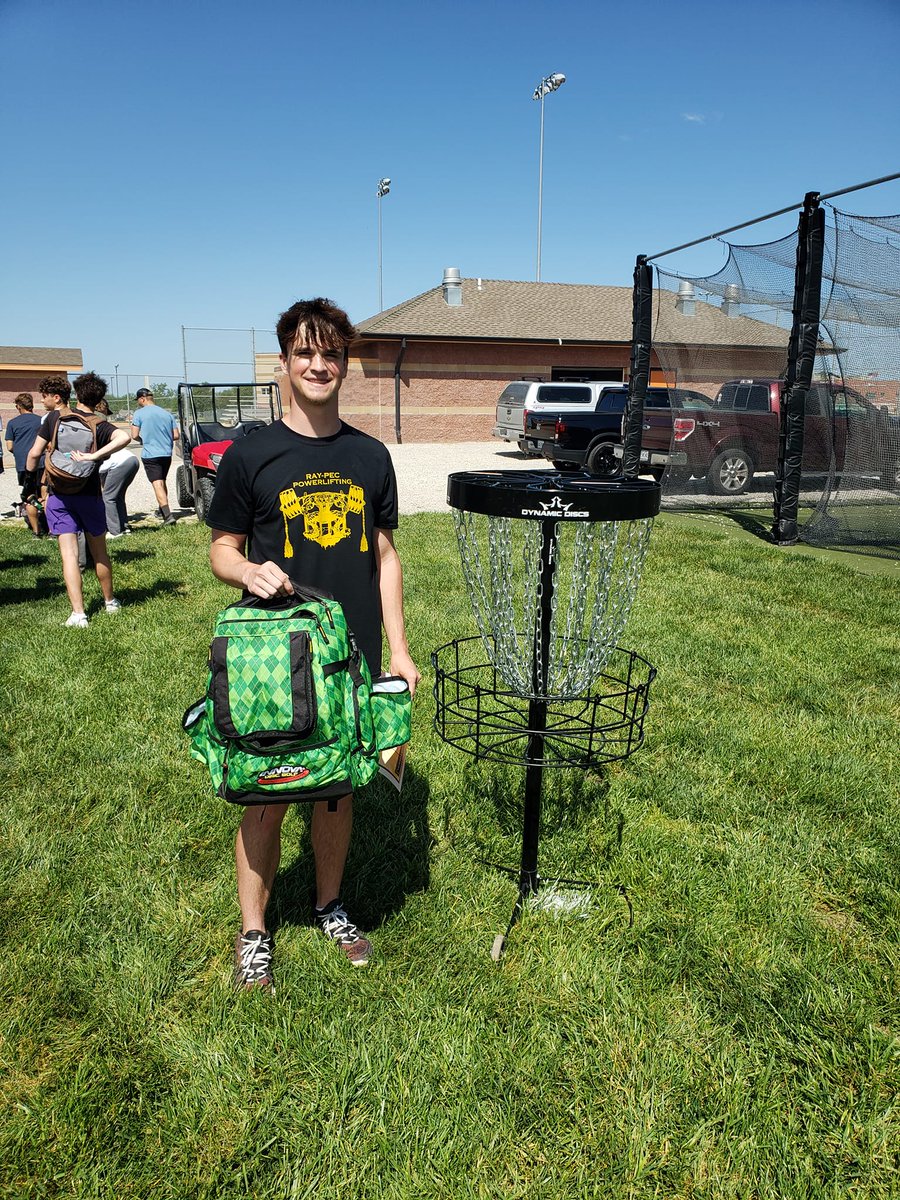 raypecschools's tweet photo. 1st ever Ray-Pec High School Disc Golf Tournament was a big success! The competition included 18 boys, 3 girls, and 1 faculty member. Thanks to volunteers and sponsors! Teacher Jamin Swift is the sponsor for the new Ray-Pec Disc Golf Club. #raypec #forwardandbetter https://t.co/gFlTpklad3