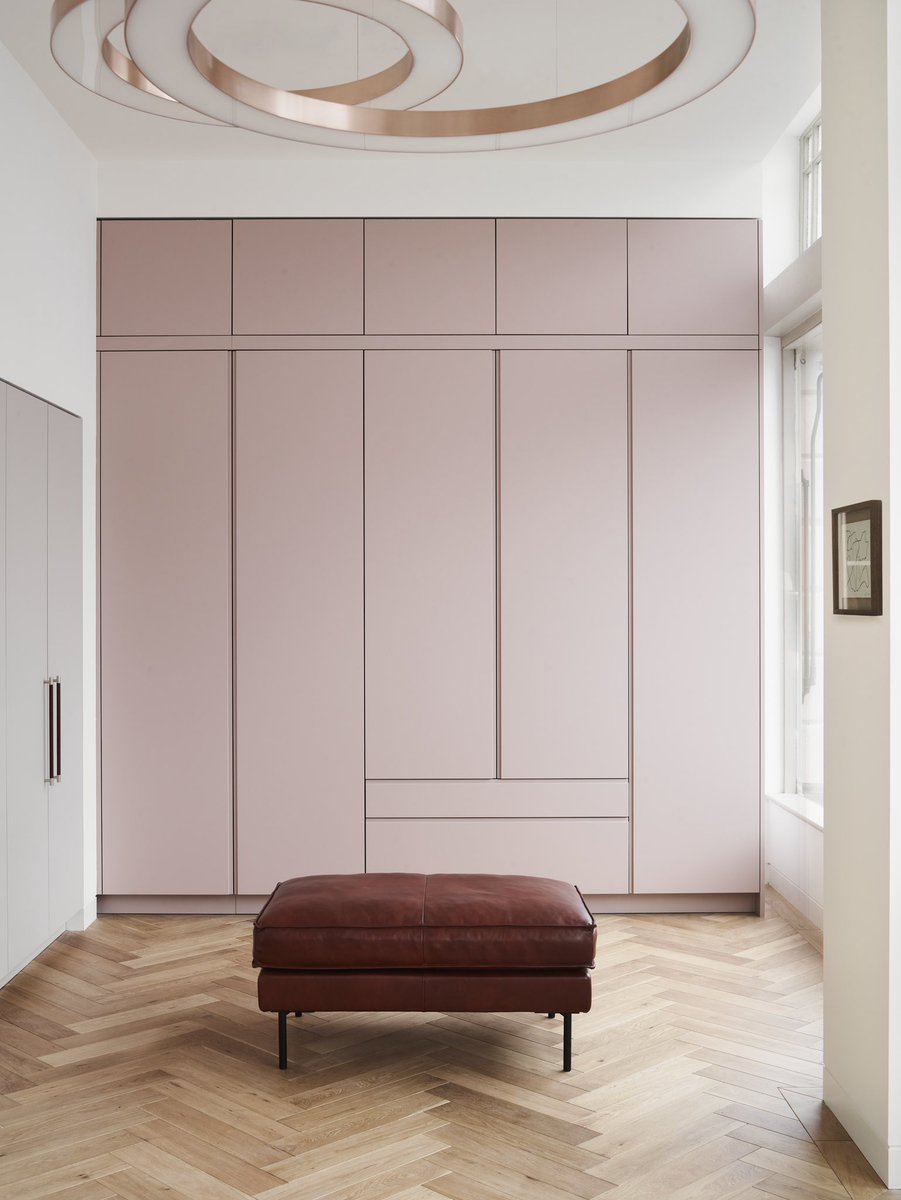 roundhouse_dsgn's tweet photo. Beautiful storage solutions designed and installed in our newly opened Cheltenham showroom.
#roundhousedesign #bespokeinteriors #wardrobe #storagesolutions #storage #walkinwardrobe #walkincloset #cheltenham #cheltenhamkitchens #kitchenshowroom #kitchenshowroomcheltenham https://t.co/m3QOVxxM85