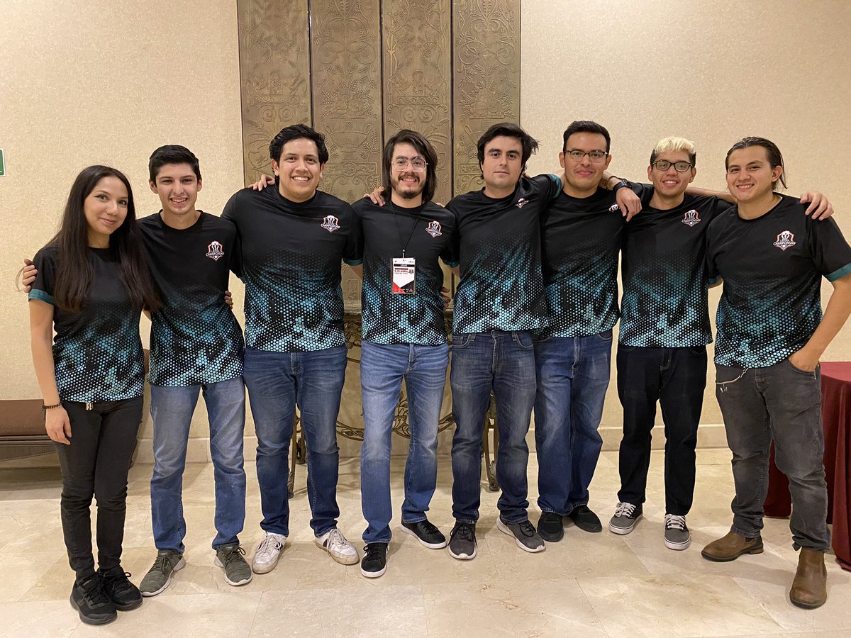 Un evento más! Ayer terminamos #LagunaChampionship 2🏆, estoy muy orgulloso y contento con el equipo y los resultados, de parte del staff les agradecemos todo el apoyo ✌🏼<a href="/UltimateLaguna/">Ultimate Laguna League</a>
