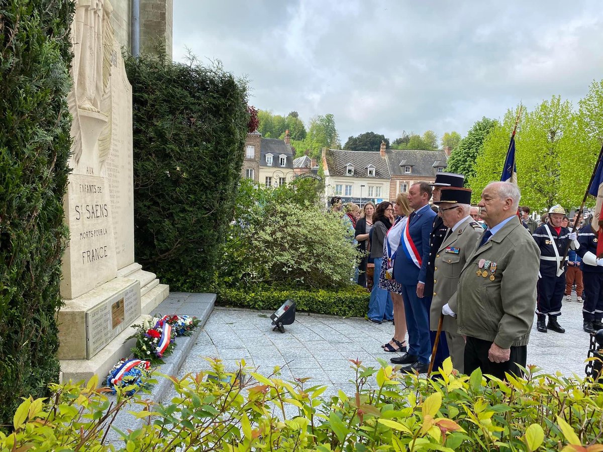 XavierBatut's tweet photo. #8mai1945 🇫🇷 #circo7610
J’ai pris part aux cérémonies pour rendre hommage aux soldats et résistants qui se sont battus pour nos valeurs et notre liberté en France et en Europe, à :
📍#Auffay #ValDeScie
📍#SaintSaens
📍#BacquevilleEnCaux
Souvenons-nous et n’oublions pas ! https://t.co/NCIYzfDdG2