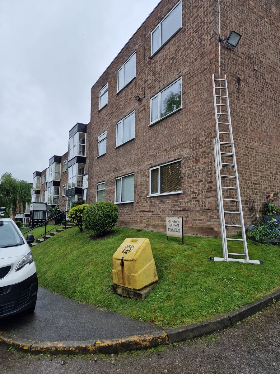 Love a bank holiday call out to nuisance tripping - always a water damaged light and nearly always terrible access arrangements. Will be returning with a cherry picker next time