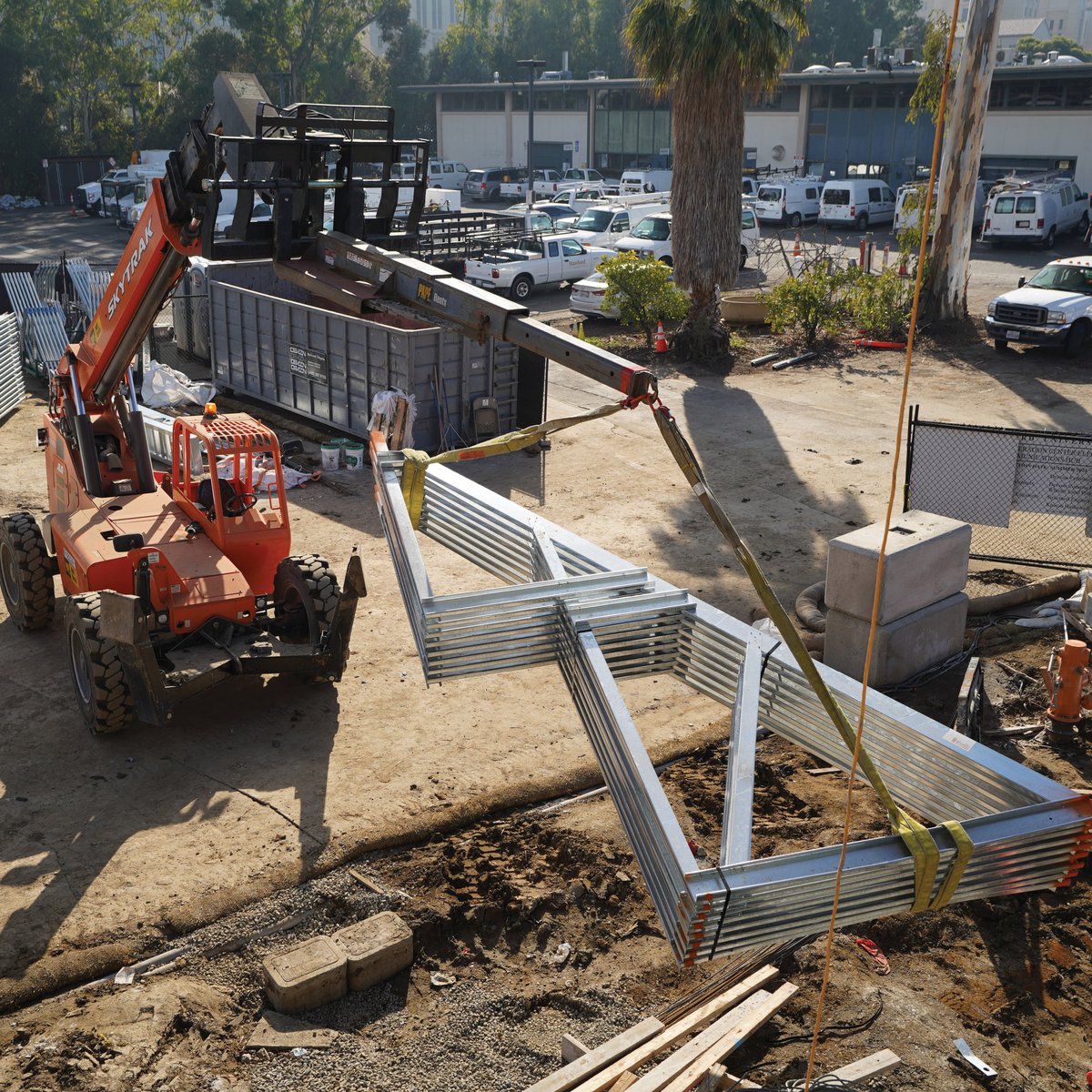 CalDrywall's tweet photo. The #CalDrywallPrefab team manufactured 304 metal trusses for our Stanford EOC &amp; ECH project. Installation speed of the prefabricated trusses was significantly faster than cutting and assembling them on site. Safer too. https://t.co/iQLizHWf40 #SmartMoneyPrefab https://t.co/HhYn6lx6Yw