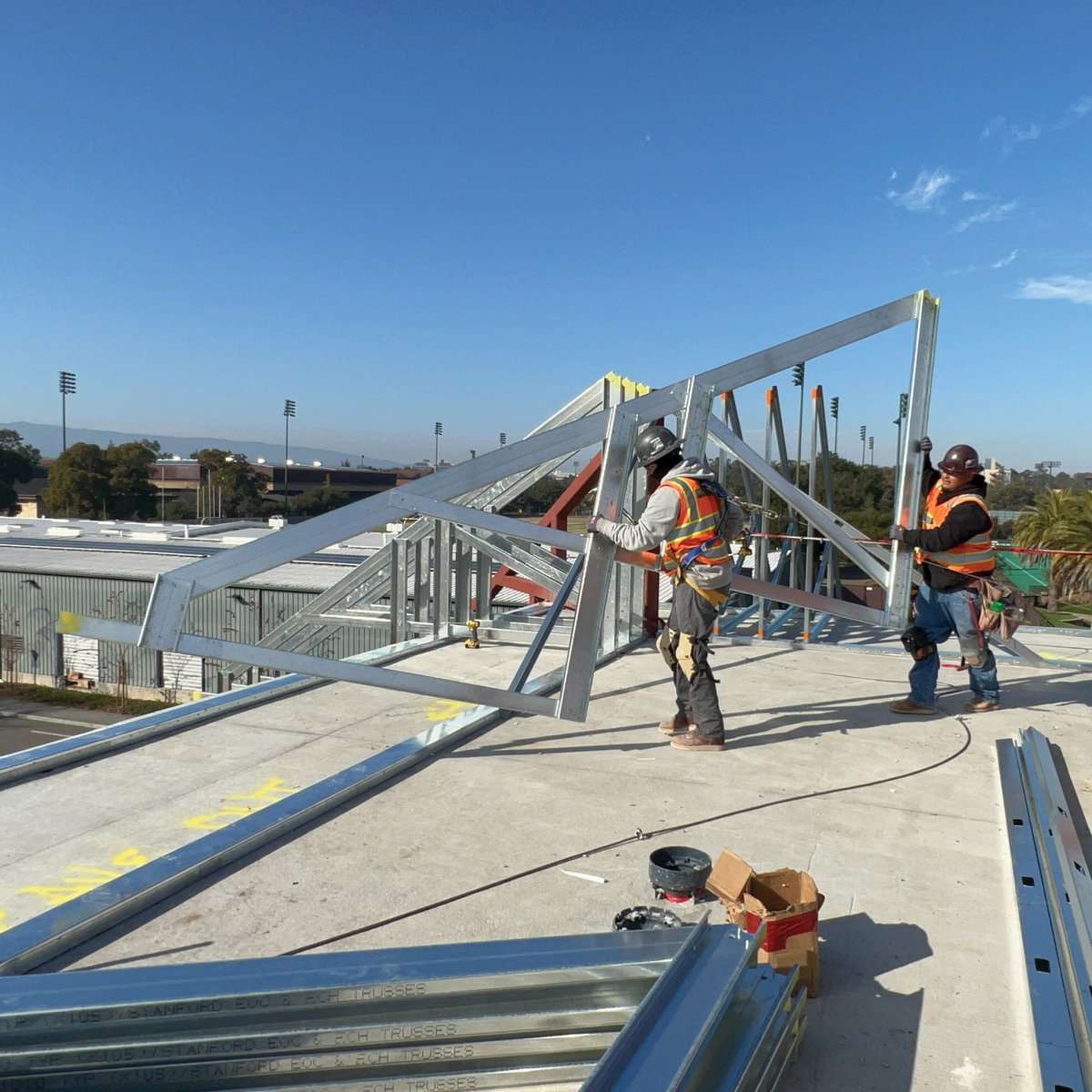 CalDrywall's tweet photo. The #CalDrywallPrefab team manufactured 304 metal trusses for our Stanford EOC &amp; ECH project. Installation speed of the prefabricated trusses was significantly faster than cutting and assembling them on site. Safer too. https://t.co/iQLizHWf40 #SmartMoneyPrefab https://t.co/HhYn6lx6Yw