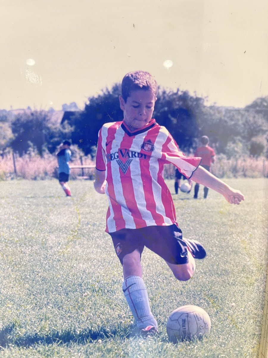 This boys dream came true today. Played and scored at the Stadium of Light in the Bradley Lowery Charity match, and the lads got the job done, and were heading to Wembley! Tears and smiles, nothing better than being a lads fan #SAFC 🔴⚪️ <a href="/SunderlandAFC/">Sunderland AFC</a>